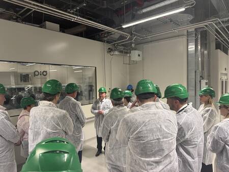 Po uradnem odprtju je sledil ogled proizvodnje